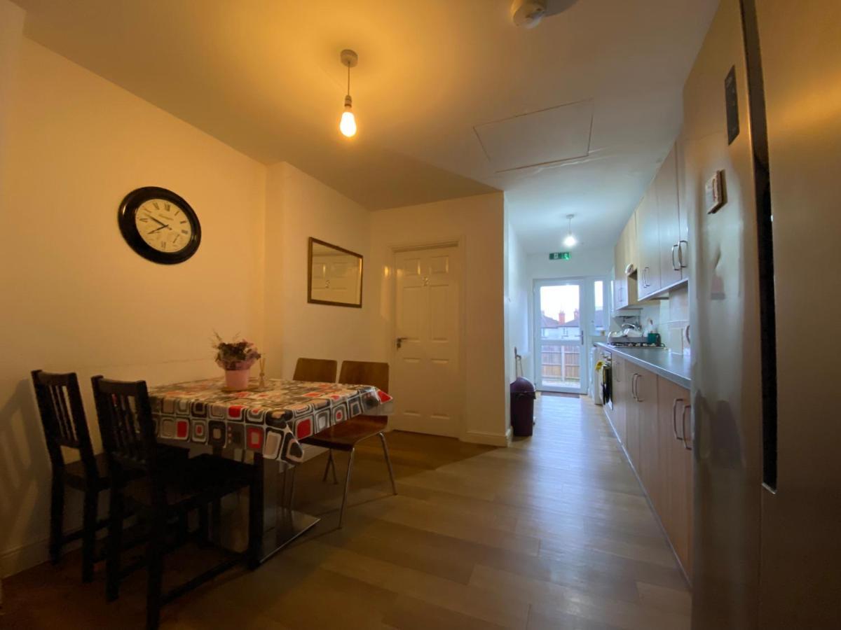 Nice Living Serviced Accommodations 4 كوفنتري المظهر الخارجي الصورة
